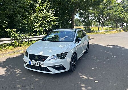 Seat Leon 2.0 TSI Start&Stop ST CUPRA 300 DSG CUP...