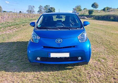 Toyota iQ ! 98 PS- Tüv NEU