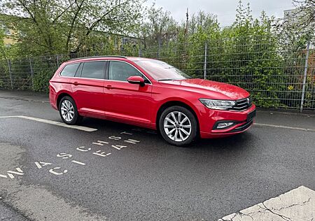 VW Passat Variant Volkswagen Business 2,0 TDI 110 KW, AHK