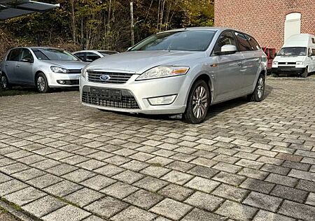 Ford Mondeo Turnier Ghia