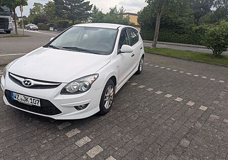 Hyundai i30 blue 1.4 Classic Classic