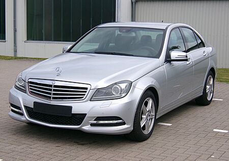 Mercedes-Benz C 200 ELEGANCE
