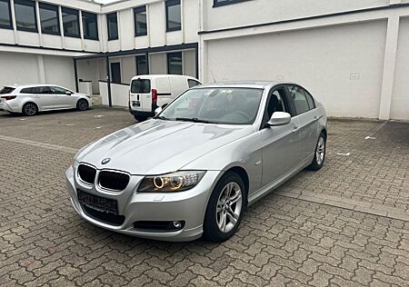 BMW 318i -