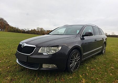 Skoda Superb 3.6 V6 DSG 4x4 Elegance Combi Elegance