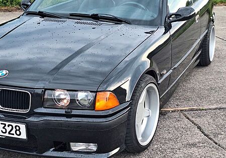BMW 328i Cabrio