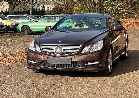 Mercedes-Benz E 250 E -Klasse Coupe CDI BlueEfficiency