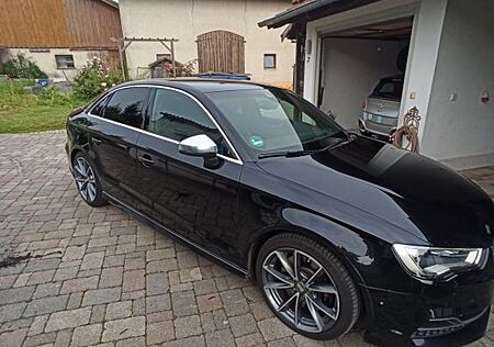 Audi S3 2.0 TFSI quattro - Limousine, Handschalter