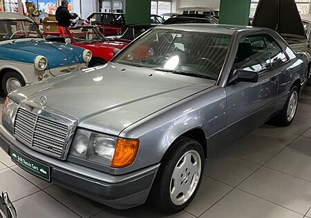 Mercedes-Benz 300 CE