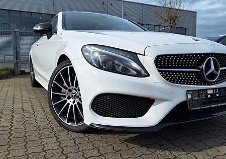 Mercedes-Benz C 300 AutomAMG Panorama Burmester. -