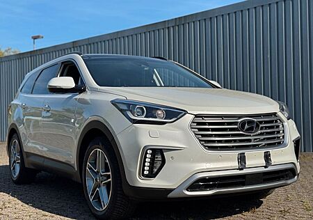 Hyundai Grand Santa Fe PREMIUM 4WD LEDER PANNO 7-SITZER