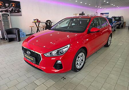 Hyundai i30 Pure 1.Hand Garantie Klimaanlage