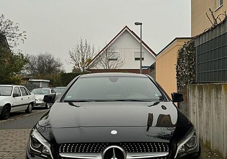 Mercedes-Benz CLA 180 -