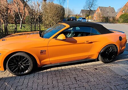 Ford Mustang 5.0 Ti-VCT V8 GT Auto GT mit Magne Ride