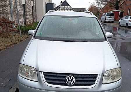 VW Touran Volkswagen 2.0 TDI DSG Trendline Trendline