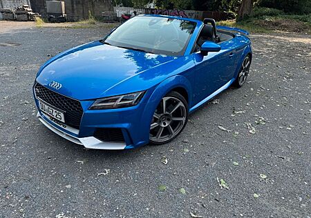 Audi TT RS Roadster 2.5 TFSI S tronic quattro -