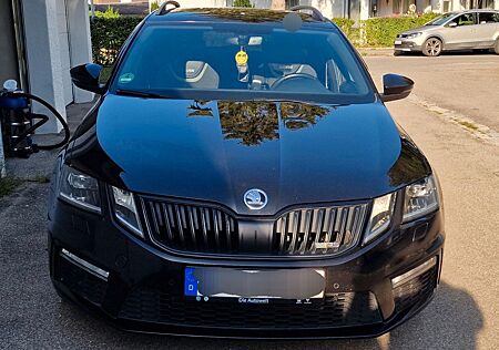 Skoda Octavia 2.0 TDI SCR DSG RS Combi RS