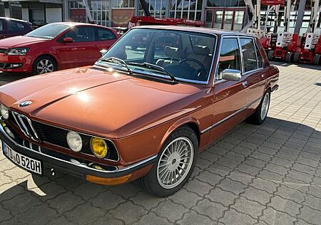 BMW 520i E12