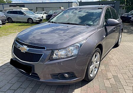 Chevrolet Cruze Hatchback LTZ 2.0 CDTi*Automatik*