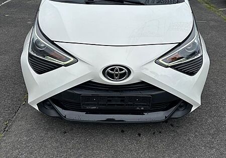 Toyota Aygo (X) Aygo -play