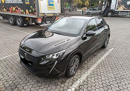 Peugeot 208 -e Allure Pack (RFK,SHZ,