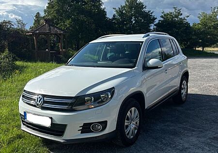 VW Tiguan Volkswagen 1.4 TSI BlueMotion Tec CUP Sport & St...