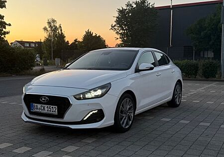 Hyundai i30 Top gepflegter Fastback Automatik