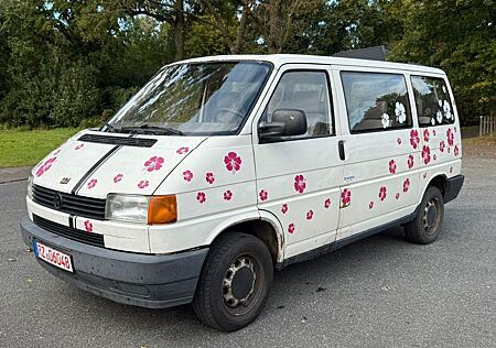 VW T4 Multivan Volkswagen 1.9, Tüv 07.2027, 9 Sitzer, AHK