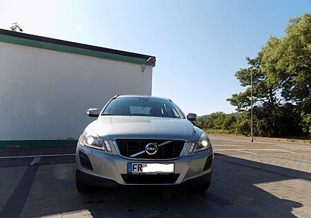 Volvo XC 60 XC60 D5 AWD 2.4 diesel Top Zustand