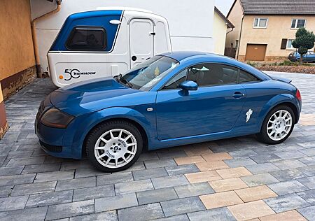 Audi TT Coupe 1.8T 132 kW - 179 PS blau - YOUNGTIMER