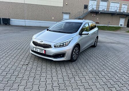 Kia Cee'd / Ceed 1.6 CRDi Eco 100kW Platinum Edi...
