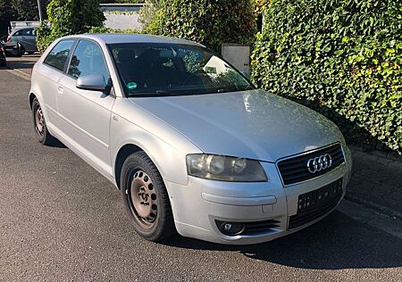 Audi A3 1.6 Attraction Euro 4 Klima Tüv 08/2025