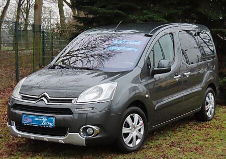 Citroën Berlingo Multispace 1,6 1. Hand-AHK-Scheckheft
