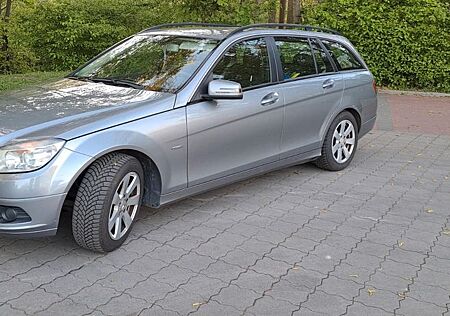 Mercedes-Benz 200