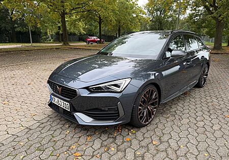 Cupra Leon 2.0 TSI 228kW VZ CUP 4Drive DSG Sportst...