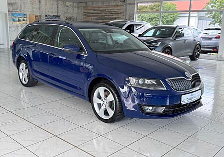 Skoda Octavia Combi Elegance 4x4+Automatik+Leder+Ahk