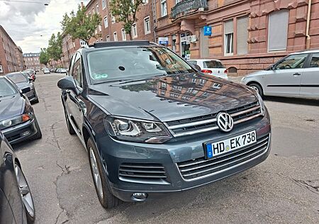 VW Touareg Volkswagen 3.0 V6 TDI Tiptronic BlueMotion Tech...