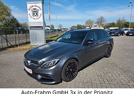 Mercedes-Benz C 63 AMG C 63 S AMG* CARBON* HEAD UP* PERF.ABG*PANO