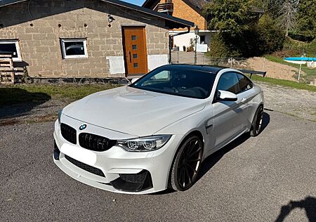 BMW M4 gebraucht kaufen BMW M4 Coupé, M Performance Abgasa, Carbon, Kein OPF