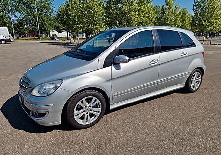 Mercedes-Benz B 200 136ps NEUE TÜV