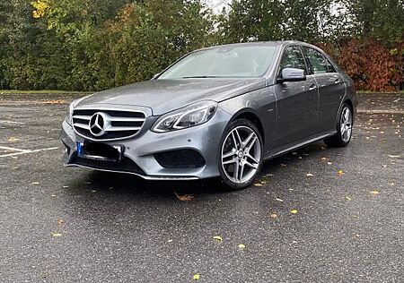 Mercedes-Benz E 200 AMG-1 händ-Edition-top zustand
