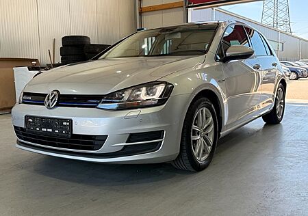 VW Golf Volkswagen VII Lim. Comfortline BlueMotion
