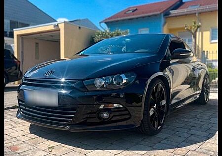 VW Scirocco Volkswagen 2.0 TSI -