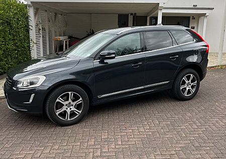 Volvo XC 60 XC60 D5 AWD Summum Geartronic Summum