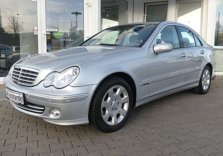Mercedes-Benz C 230 C230 Auto. Elegance Bi-Xen. PDC Navi Leder Memo.