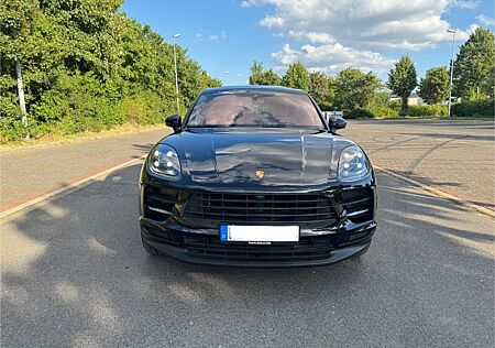 Porsche Macan INSPEKTION NEU/ APPROVED/SCHECK/PANO/GTS-LOOK !