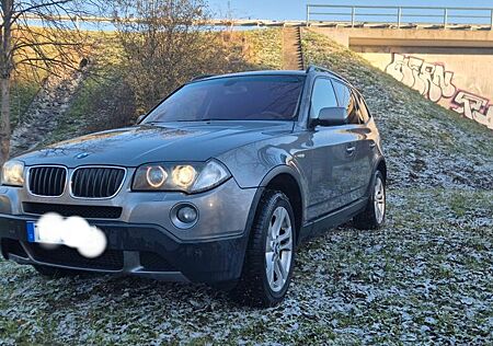 BMW X3 xDrive18d - AHK, DAB, PDC, Kamera