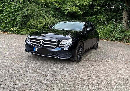 Mercedes-Benz E 200 d Autom. -9G