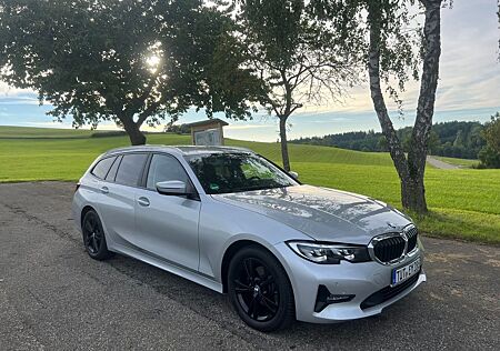 BMW 320d Touring Advantage Automatik Advantage