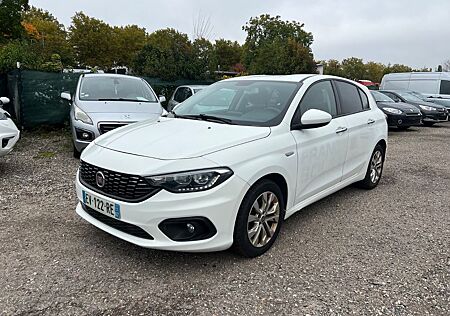Fiat Tipo 1,3M-Jet/Klima/Navi/Kamera/ Zwei Sitze !