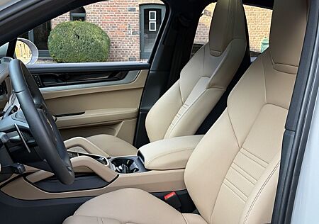 Porsche Cayenne E-Hybrid Coupe SPORTDESIGN*INNODRIVE*22